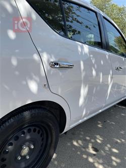 نیسان سەنی